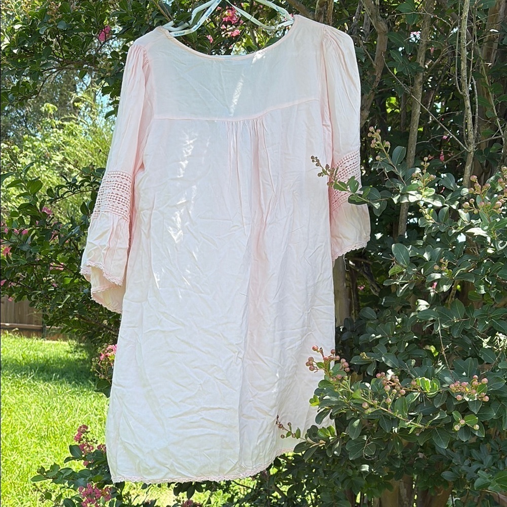 Blue Island Light Pink Lace Blouse - Picture 6 of 6